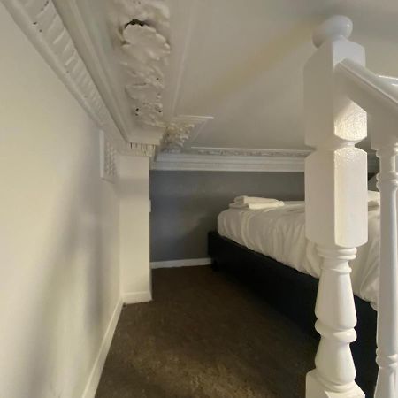 F5- Mezzanine Studio Fits 3 Near Paddington London Exterior foto